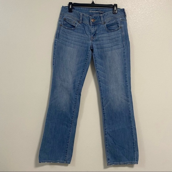 American Eagle Outfitter Jeans Women’s Size 6 Blue denim Slim Bootcut Jeans - Picture 1 of 14